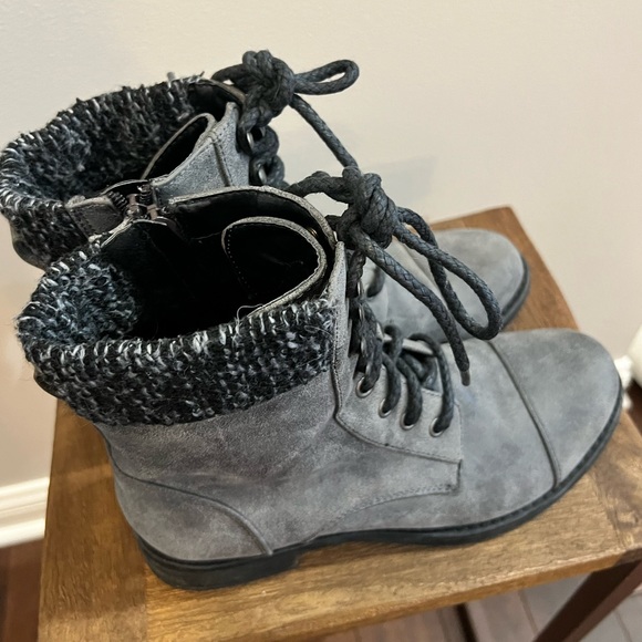 ALDO Women's Retro Suede Lace Up Combat Boots- Size 9 - Picture 4 of 7